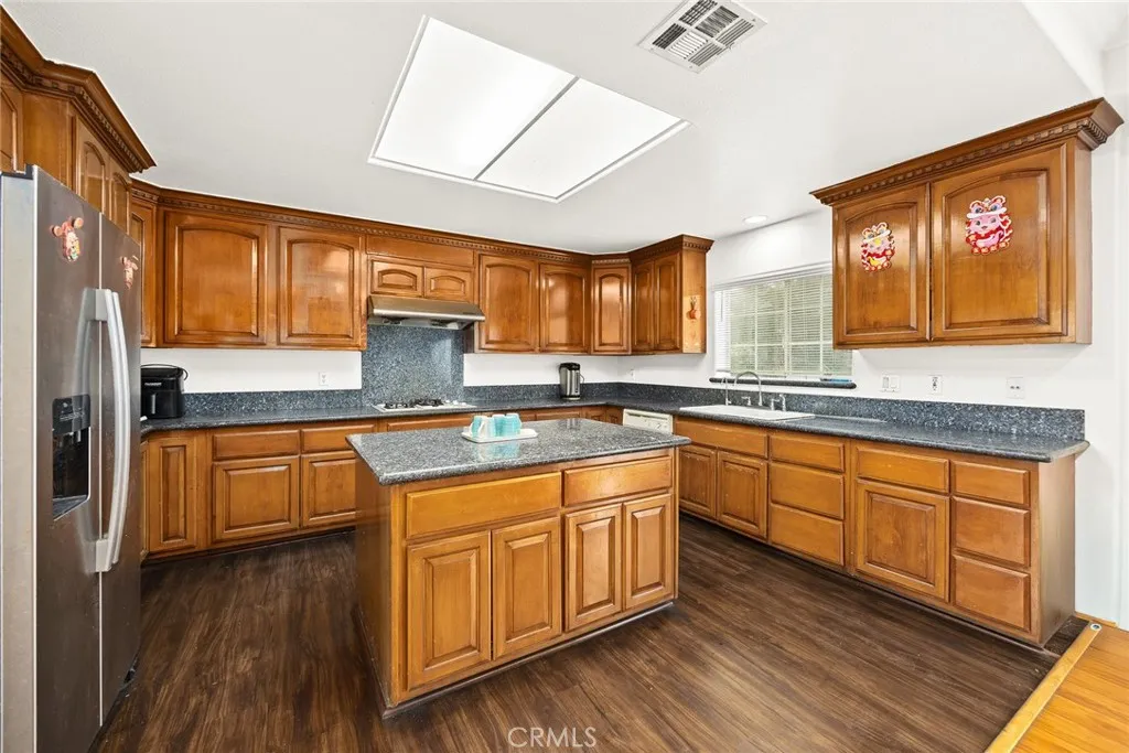 3453 Ivar Avenue, Rosemead, California 91770 home-pic-12